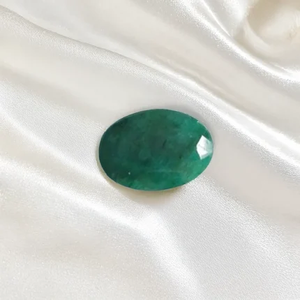 Emerald (Panna) Stone